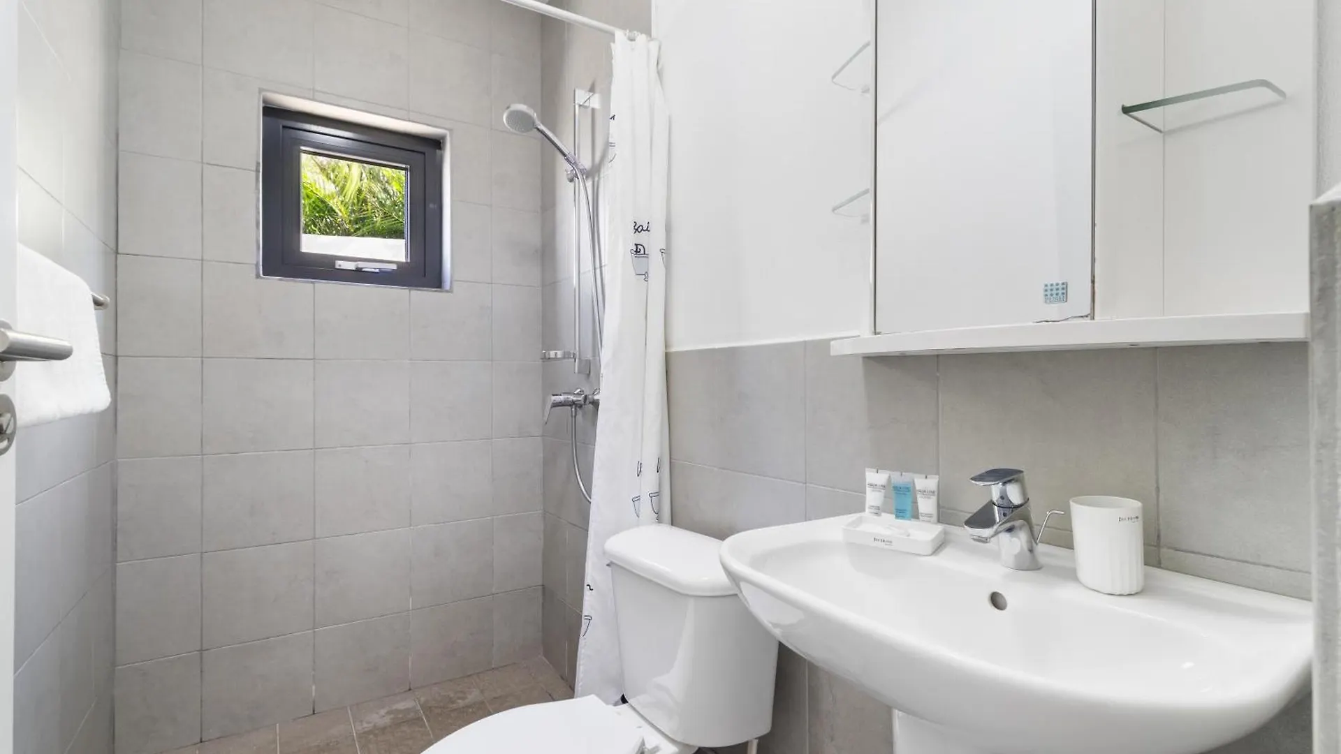 Spectacular Designer Villa 5 Star Luxury 6 Bedroom New Bubali 0*,  アルバ